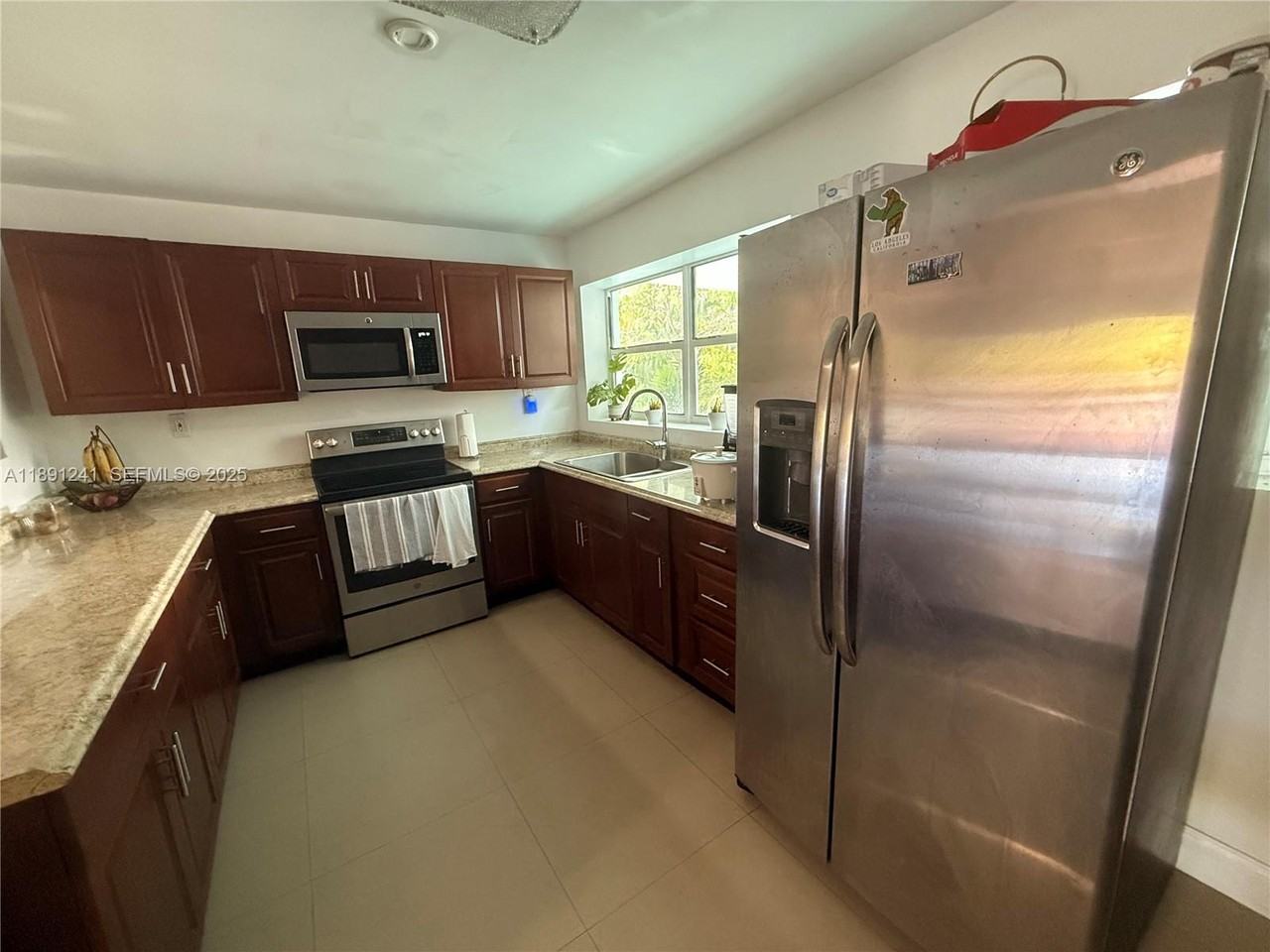 16030 Miami Drive - Photo 5 of 16