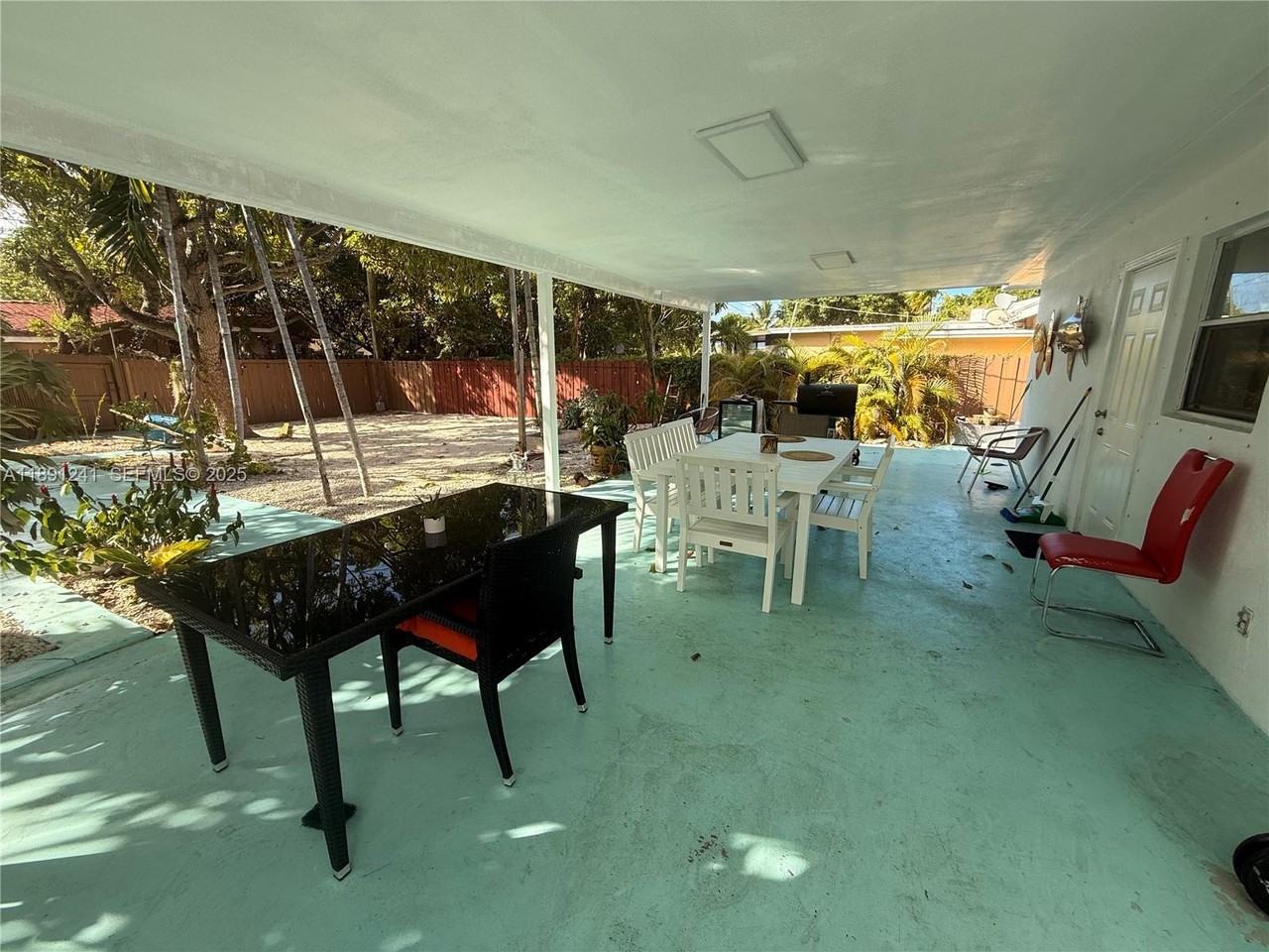 16030 Miami Drive - Photo 7 of 16