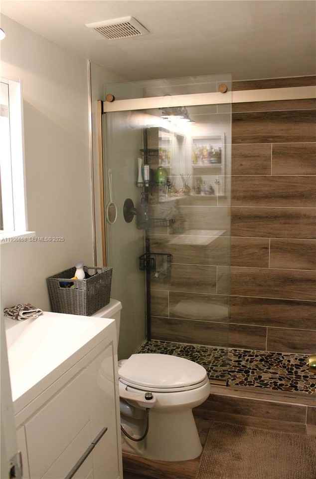 9776 Southwest 92nd Place - Photo 3 of 19