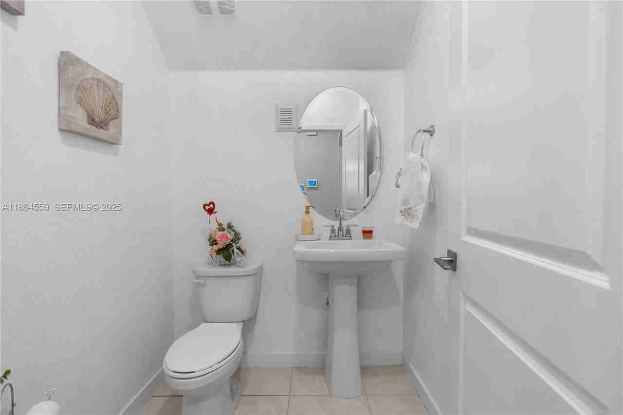 24442 Southwest 117th Place - Photo 3 of 45