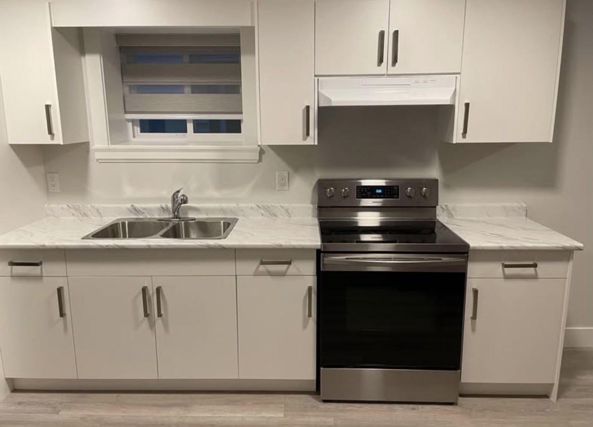 11008 240 St - Photo 7 of 9