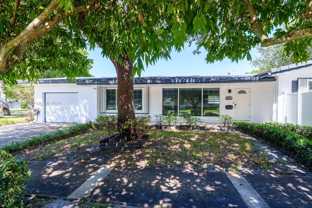 2011 North 43rd Avenue - Photo 1 of 1