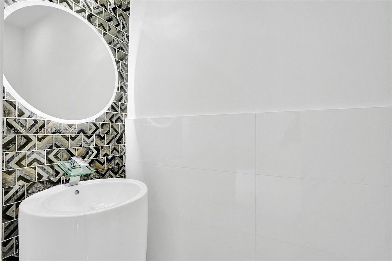 606 Northwest 107th Avenue #2C - Photo 2 of 36