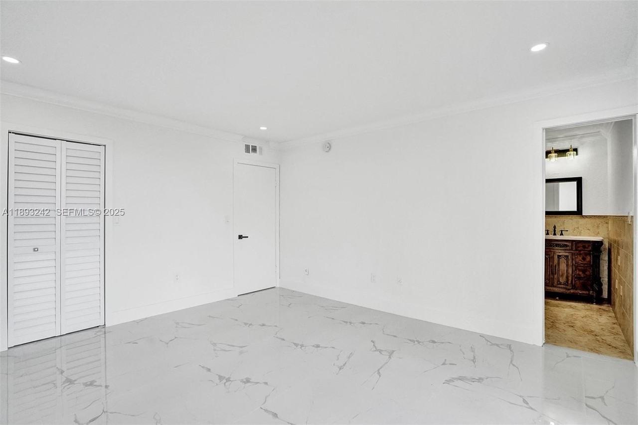 606 Northwest 107th Avenue #2C - Photo 7 of 36