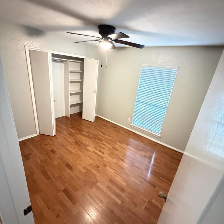 1721 Brazoria Dr - Photo 5 of 15