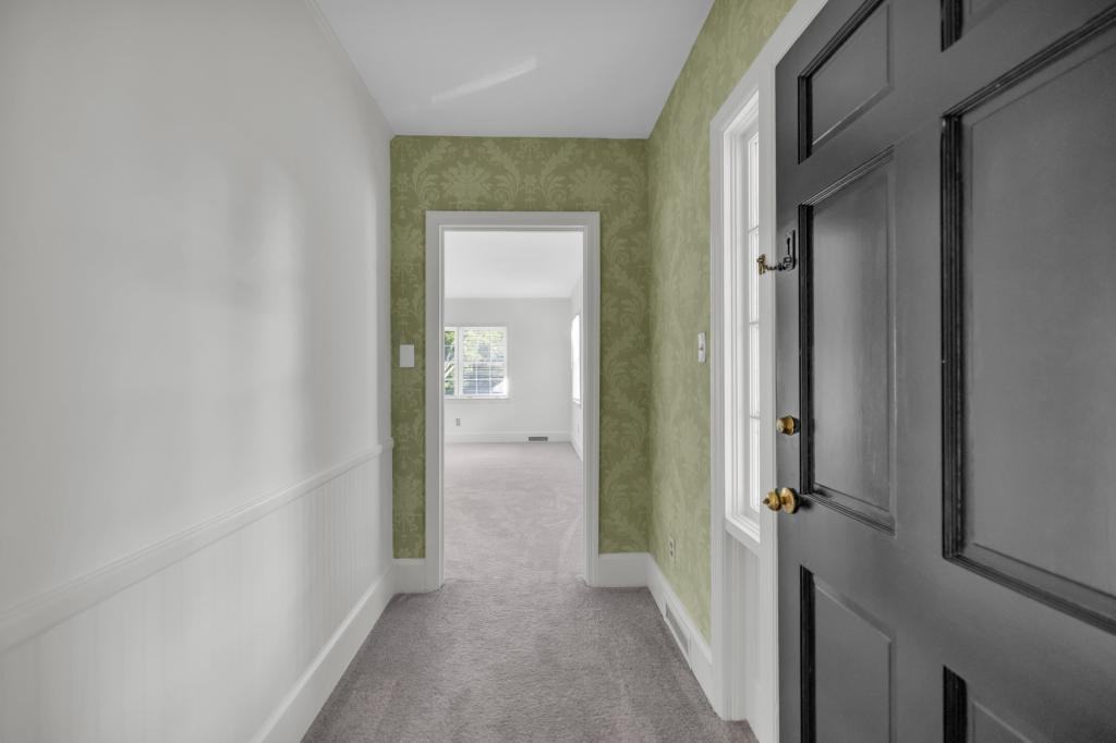 205 Blyth Ave - Photo 5 of 28