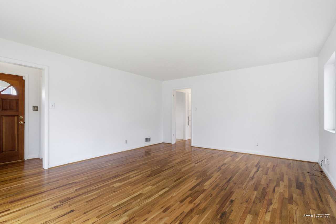 1786 S 2100 E - Photo 4 of 30