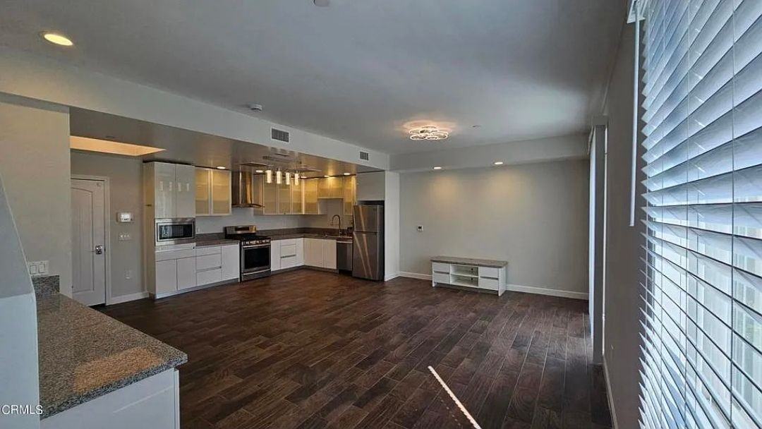 28 N 3rd St Apt B214 - Photo 2 of 9