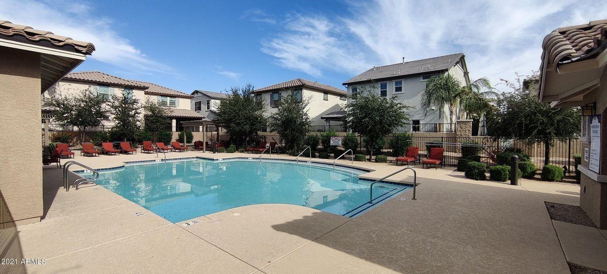 2857 E Detroit St - Photo 2 of 14