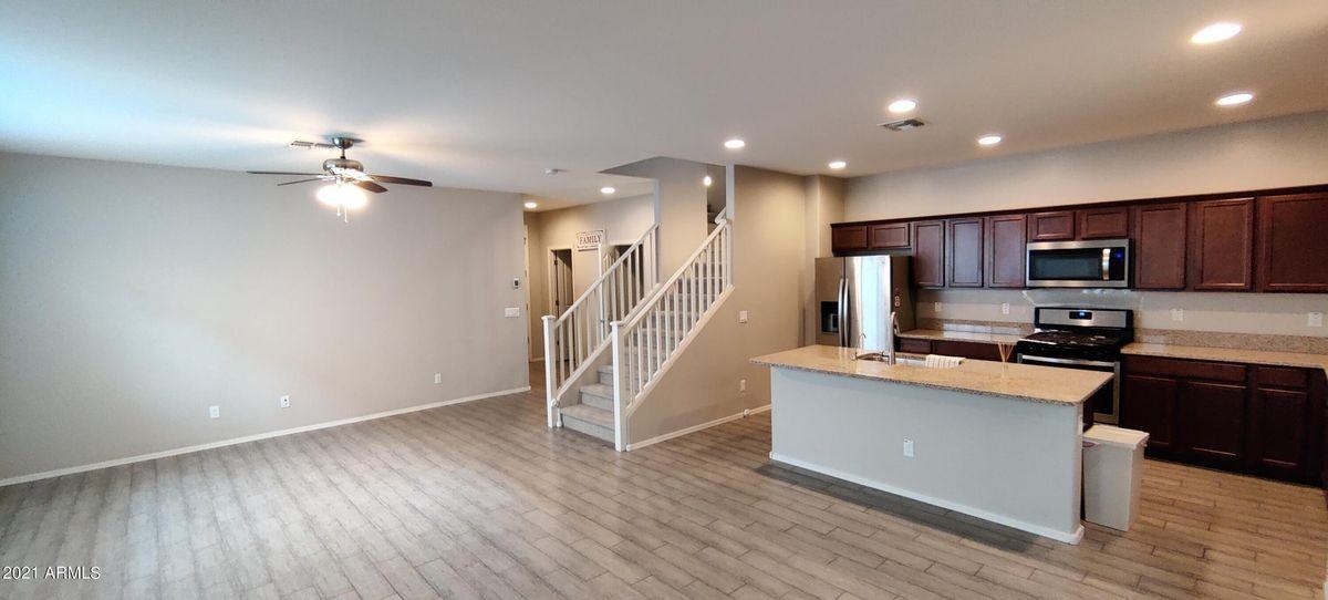 2857 E Detroit St - Photo 3 of 14