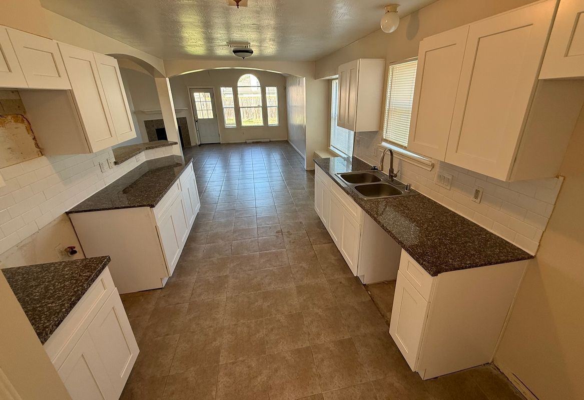 2226 Dawn Shadow Way - Photo 4 of 4