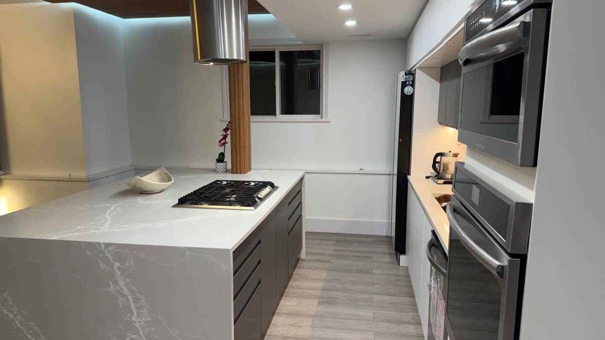 21326 88A Ave - Photo 3 of 13