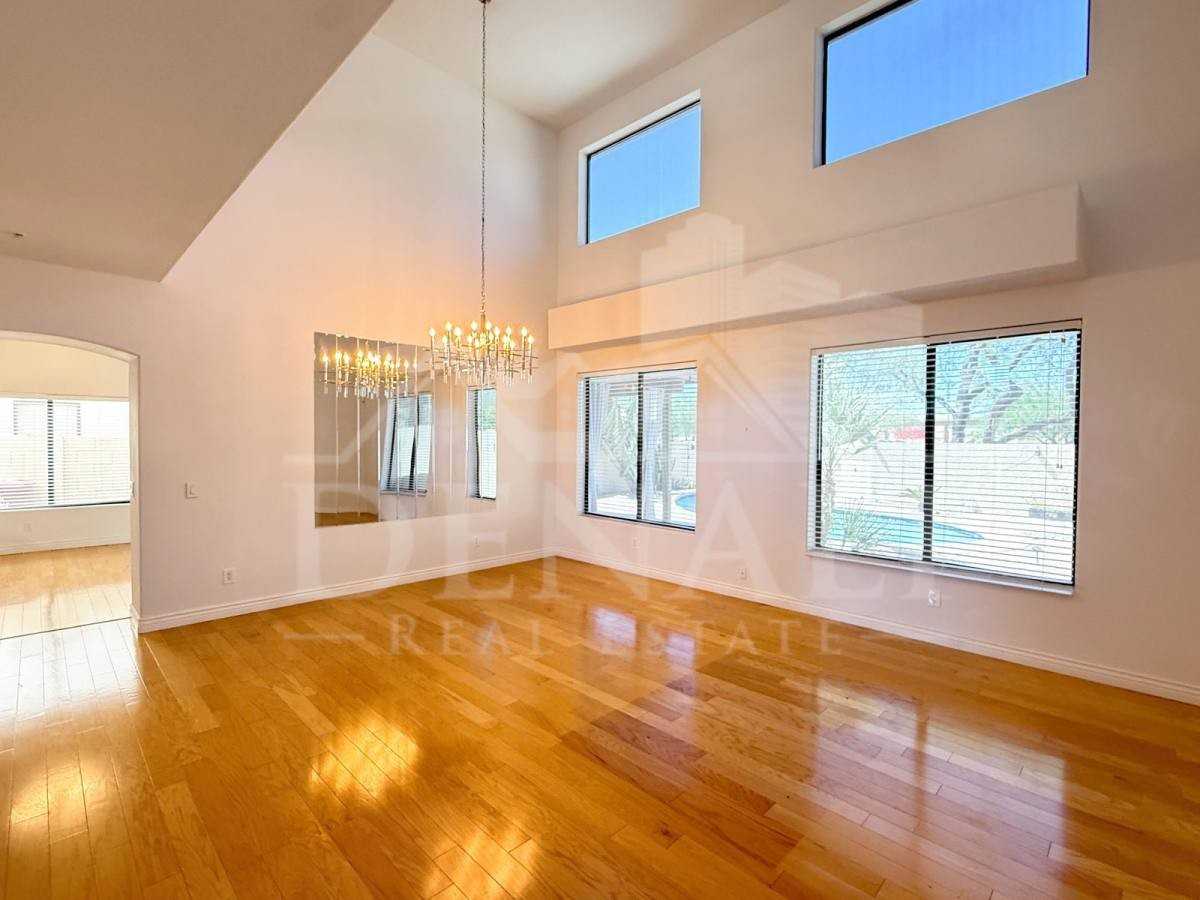 14204 N 100th Pl - Photo 3 of 10