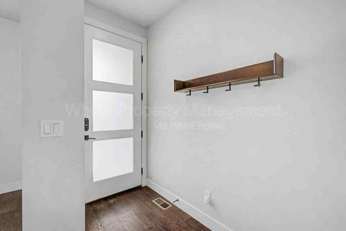 4339 Kalamath St - Photo 2 of 10
