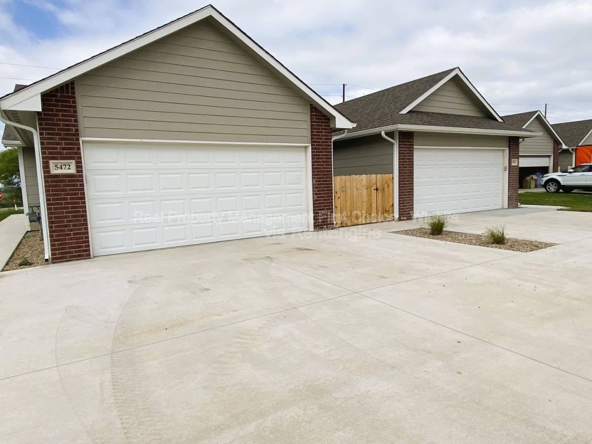 5474 N Colburn Court - Photo 5 of 10