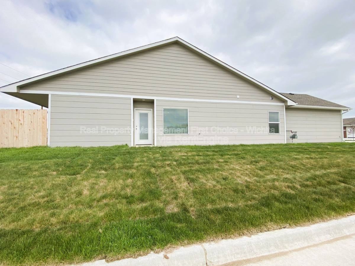 5474 N Colburn Court - Photo 7 of 10