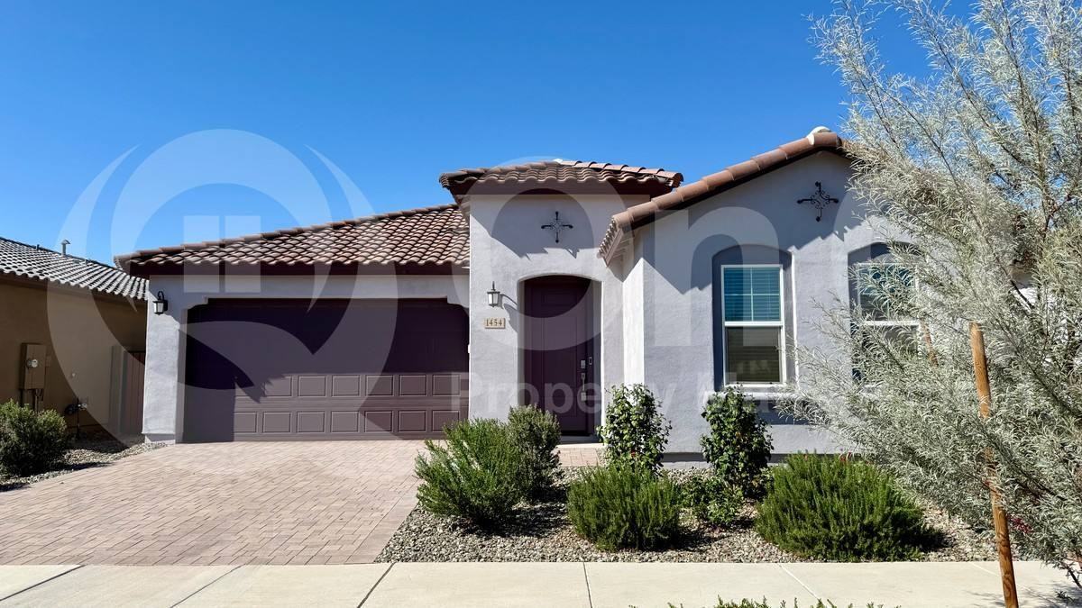 1454 W J Waltz Way - Photo 2 of 10