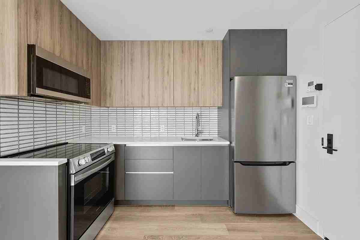 2605 Snyder Avenue #7 - Photo 2 of 11