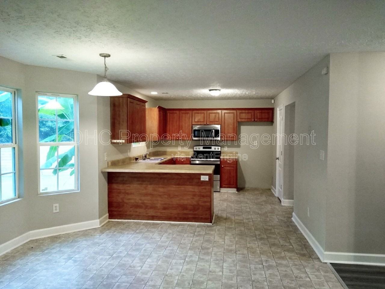 925 Revere Way - Photo 5 of 9