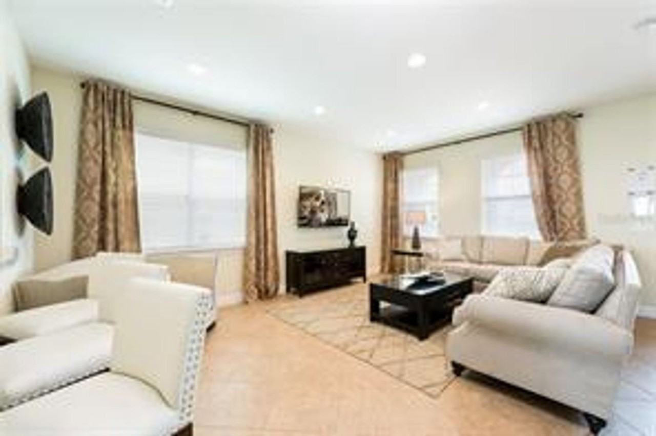 241 Lasso Dr - Photo 4 of 44