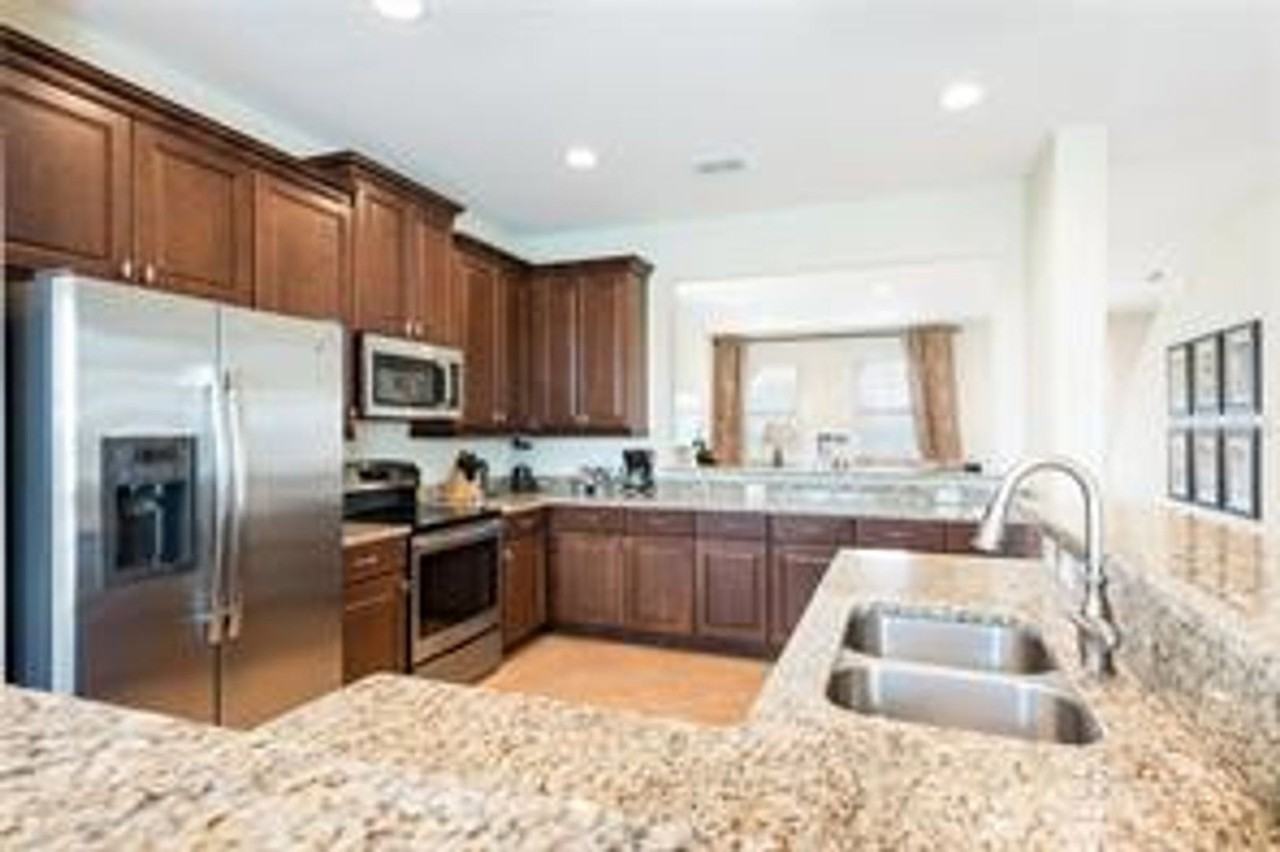 241 Lasso Dr - Photo 5 of 44