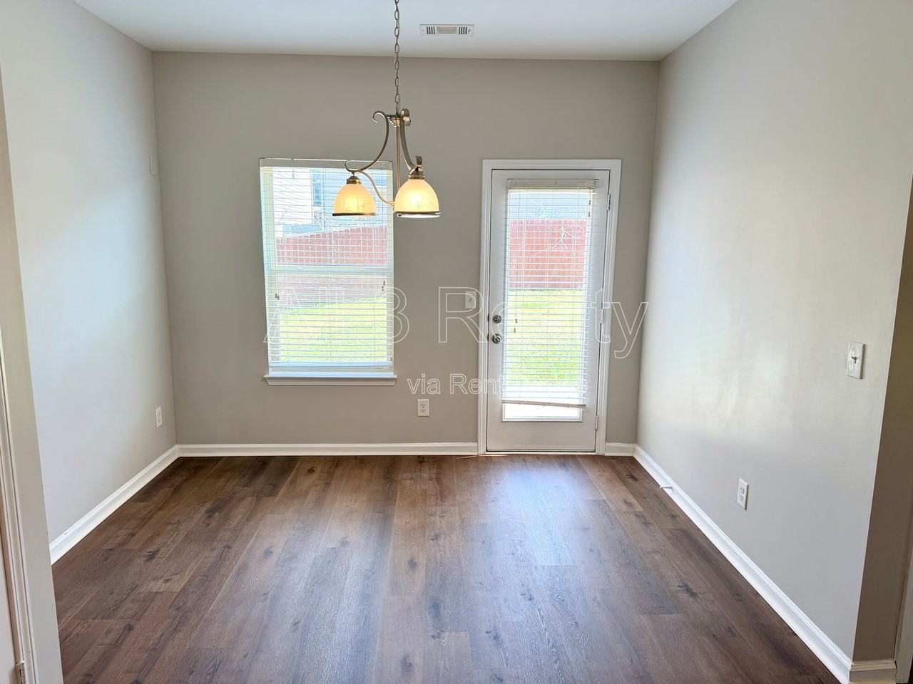 7766 Flyaway Rd - Photo 5 of 35