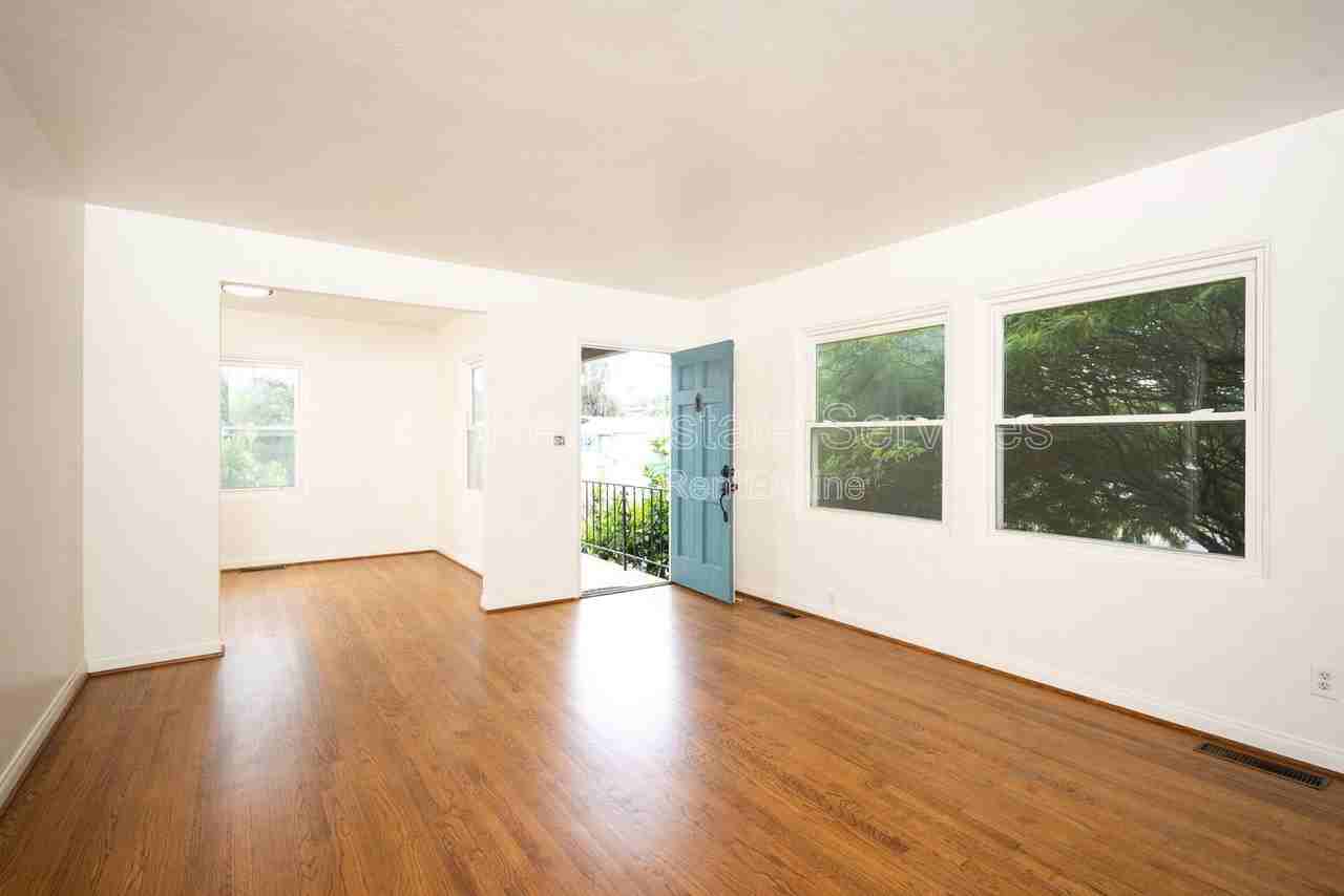 4405 60th St - Photo 4 of 24