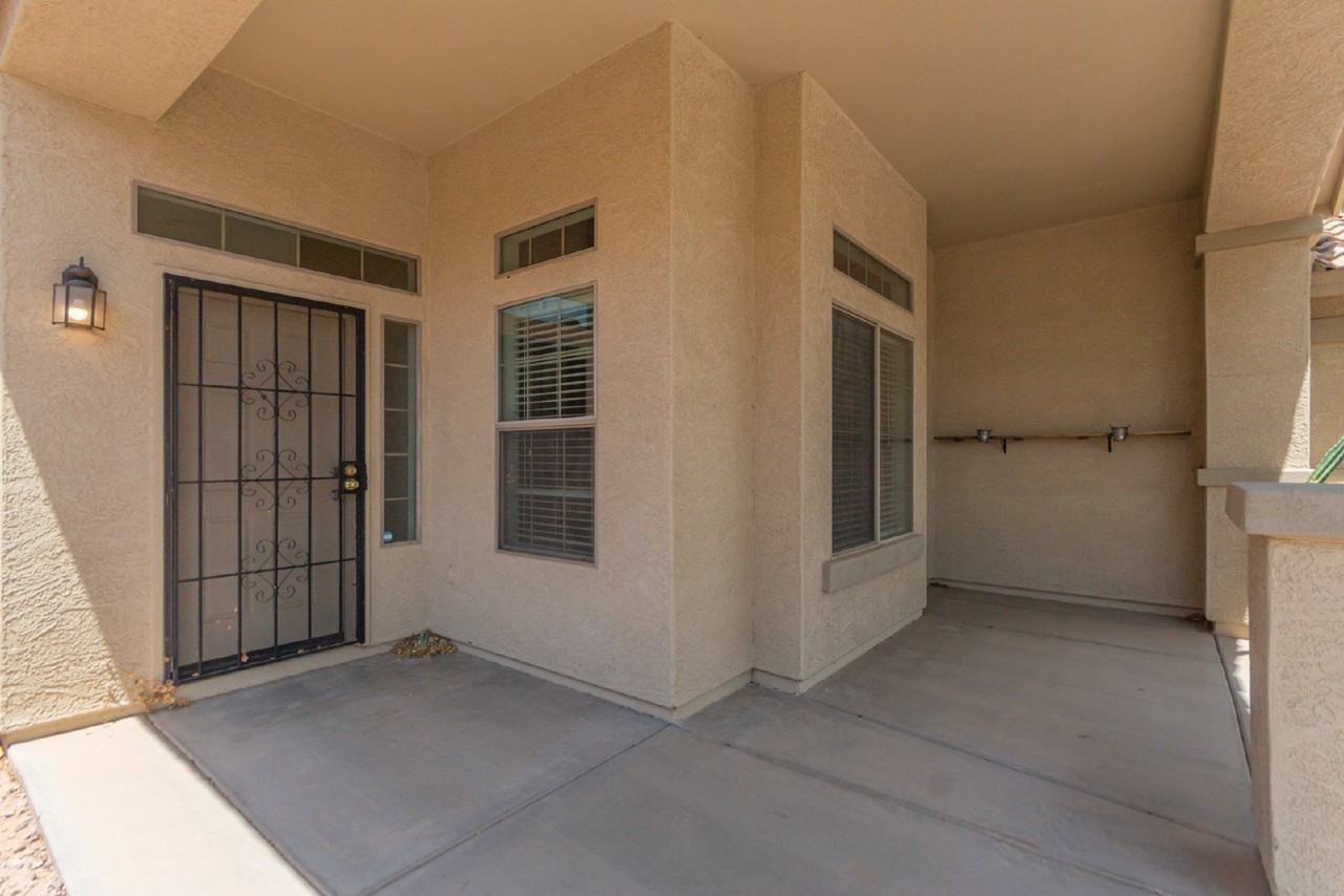 11914 N 150th Ln - Photo 4 of 32