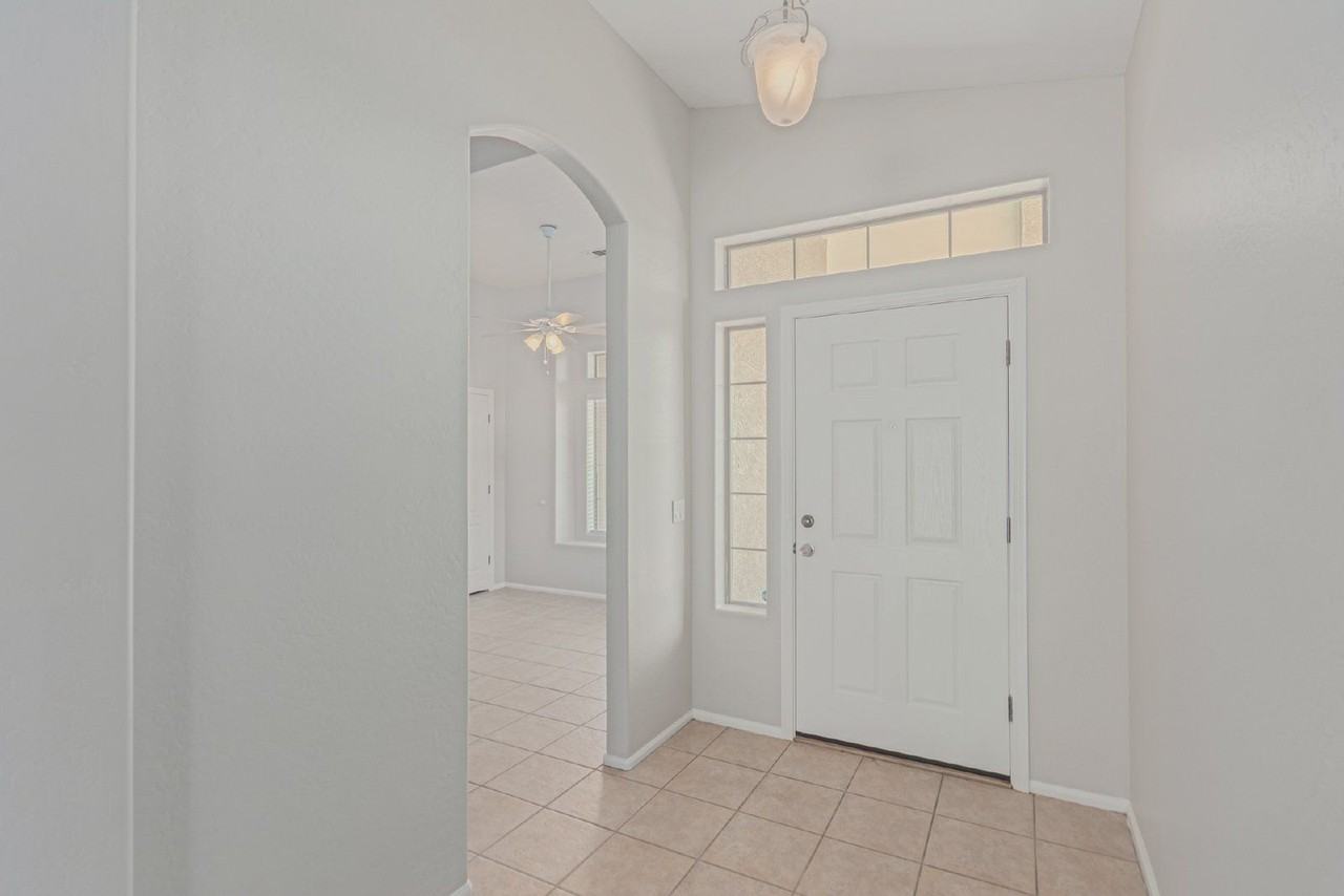 11914 N 150th Ln - Photo 5 of 32