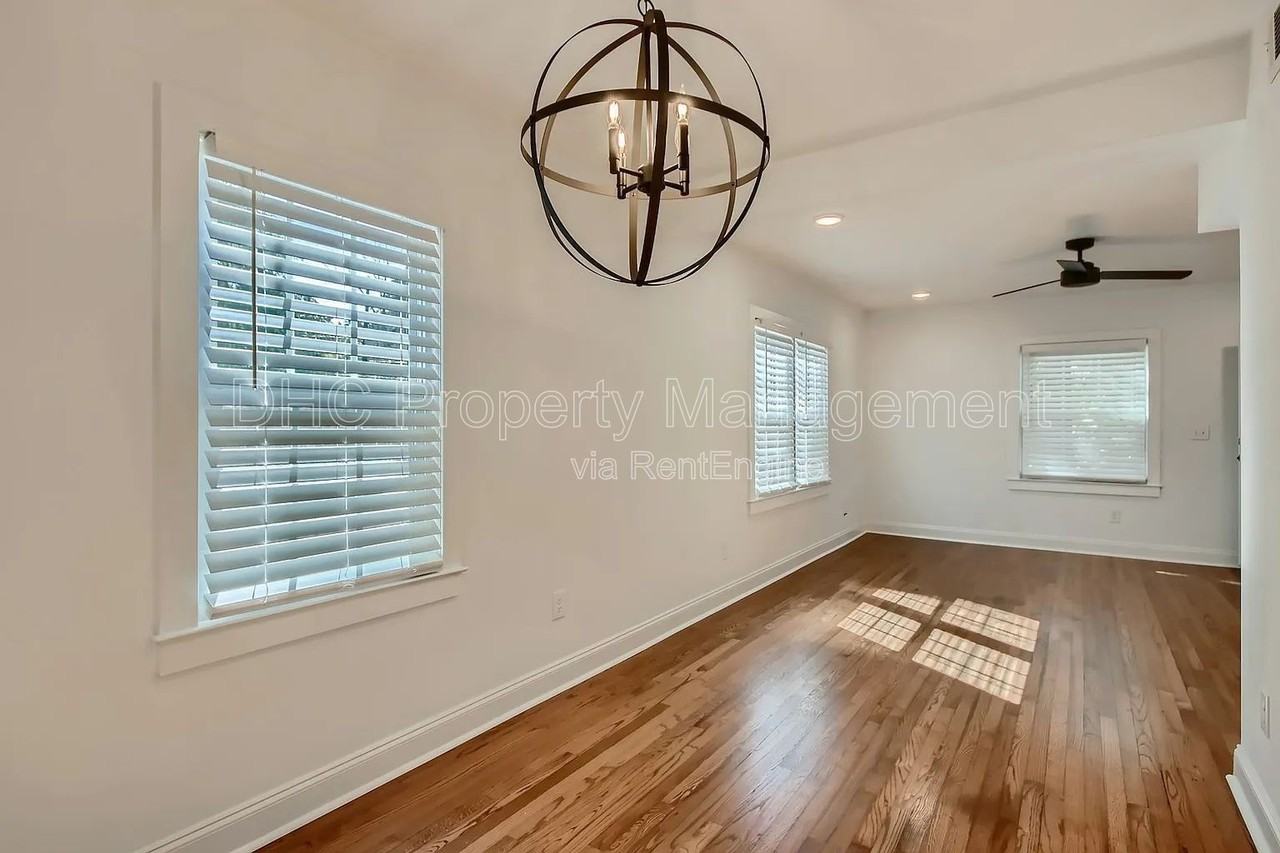 406 S Columbia Dr #A - Photo 6 of 19