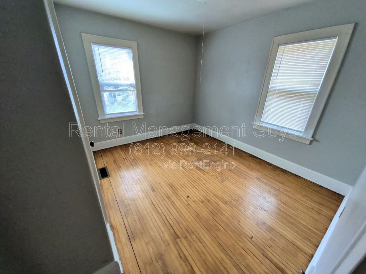 1801 Thomas Ave N - Photo 7 of 15