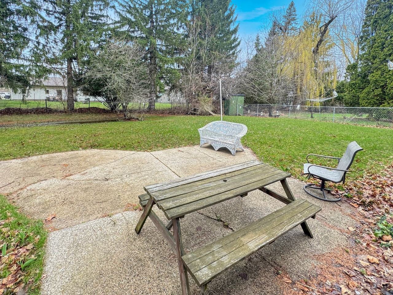 1731 Ridgewood Ave Se - Photo 2 of 13