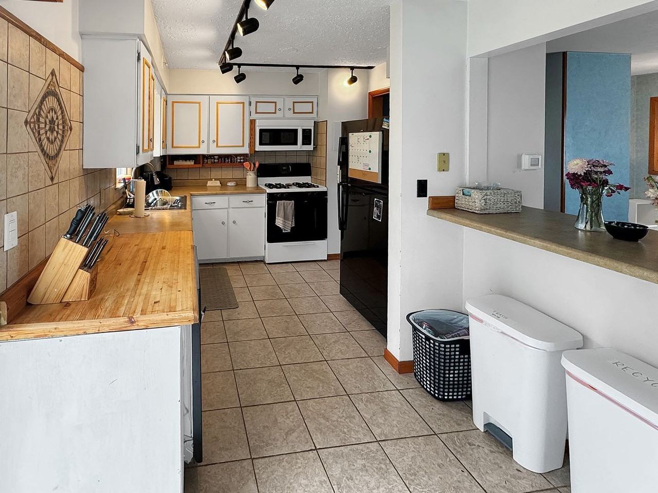 1731 Ridgewood Ave Se - Photo 7 of 13