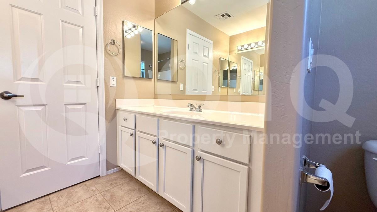 11155 E Wallflower Ln - Photo 7 of 20