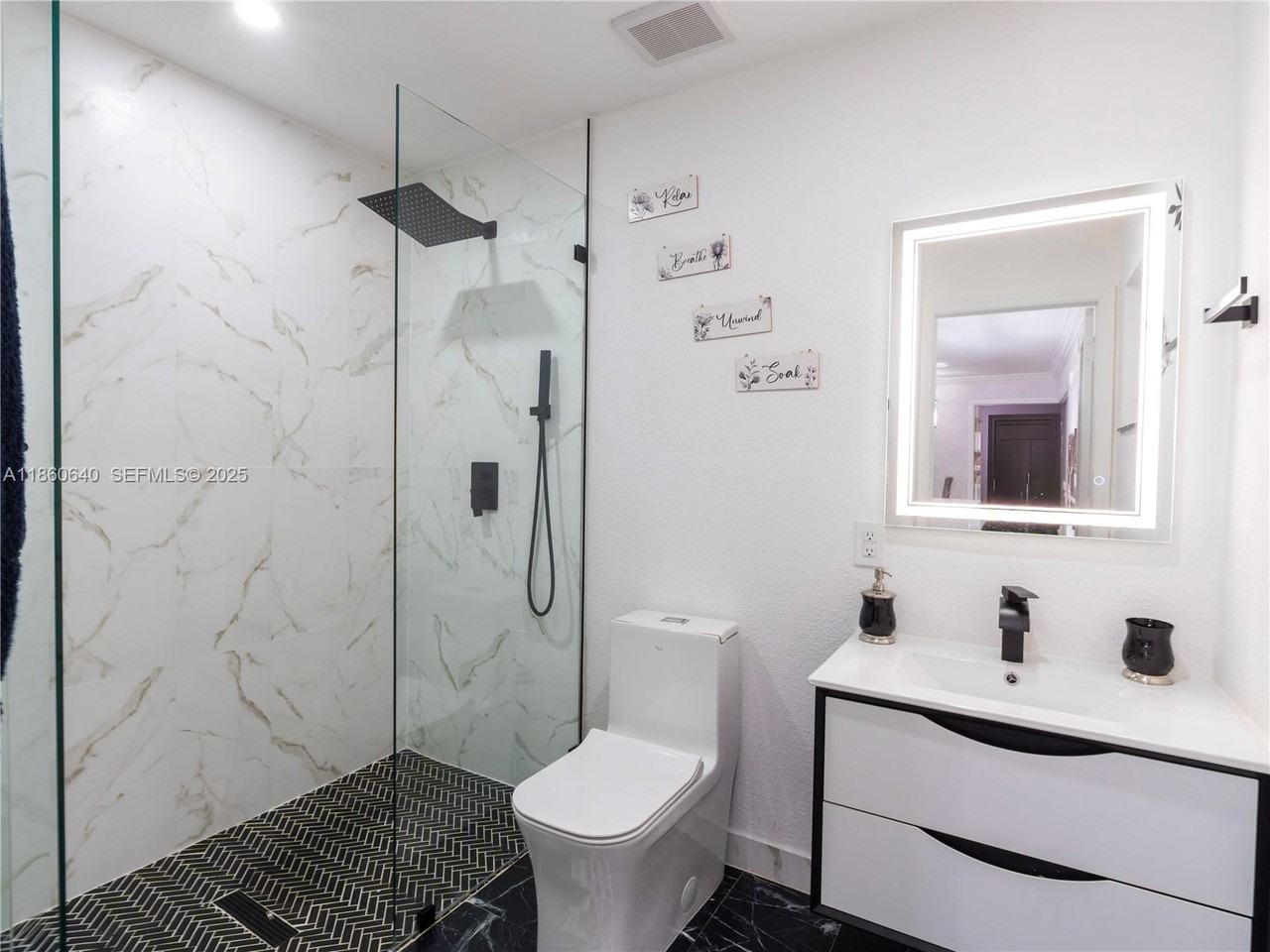 33 Northwest 58th Court - Photo 6 of 26