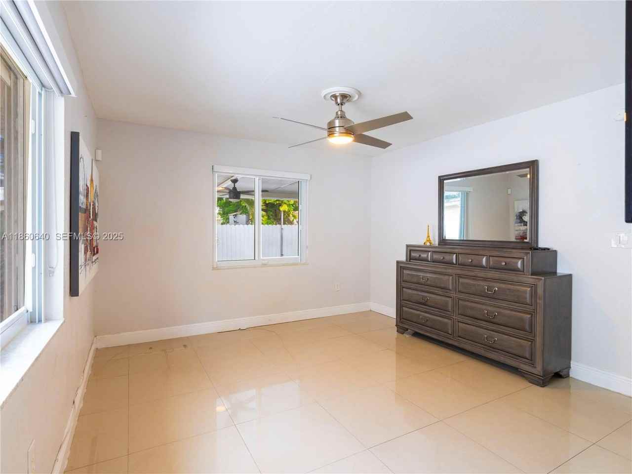 33 Northwest 58th Court - Photo 7 of 26