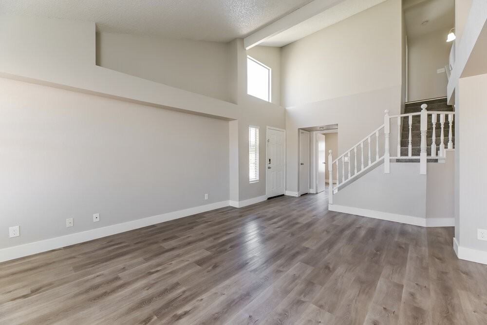 106 Spinnaker Dr - Photo 5 of 17