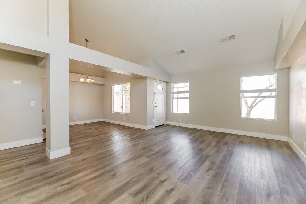 106 Spinnaker Dr - Photo 6 of 17