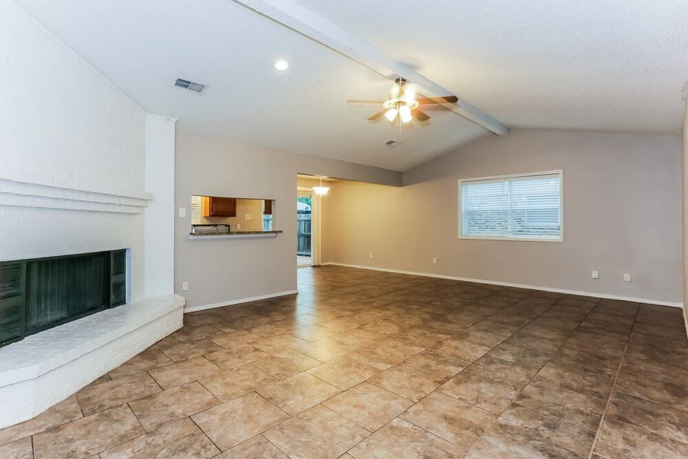 230 Lemon Dr - Photo 5 of 16