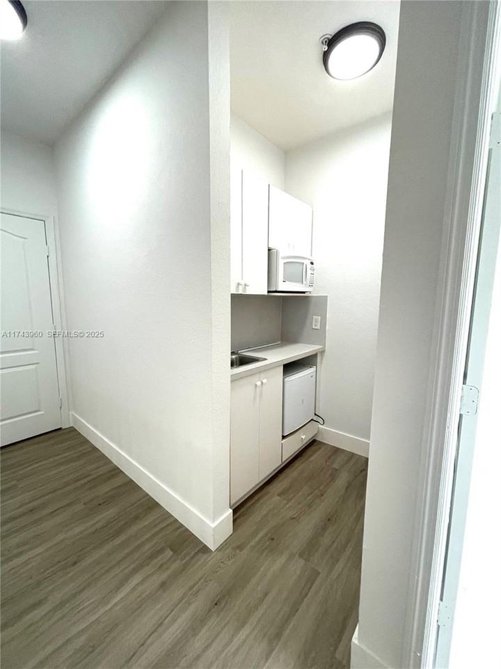 17415 Northwest 75th Path #208 - Photo 6 of 22