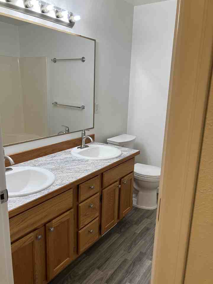 407 N 5th Ave Sw #A - Photo 3 of 6