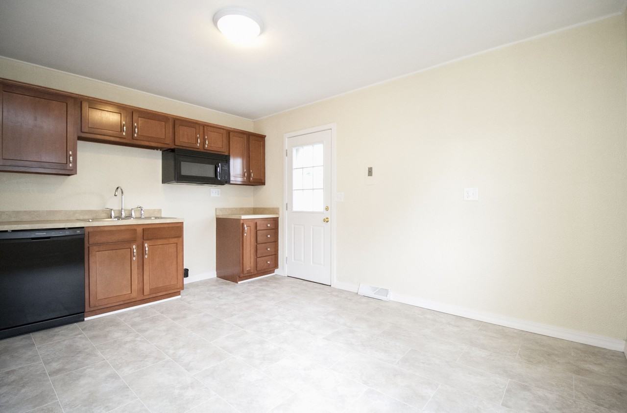 622 Whitlock Ave #NA - Photo 7 of 24