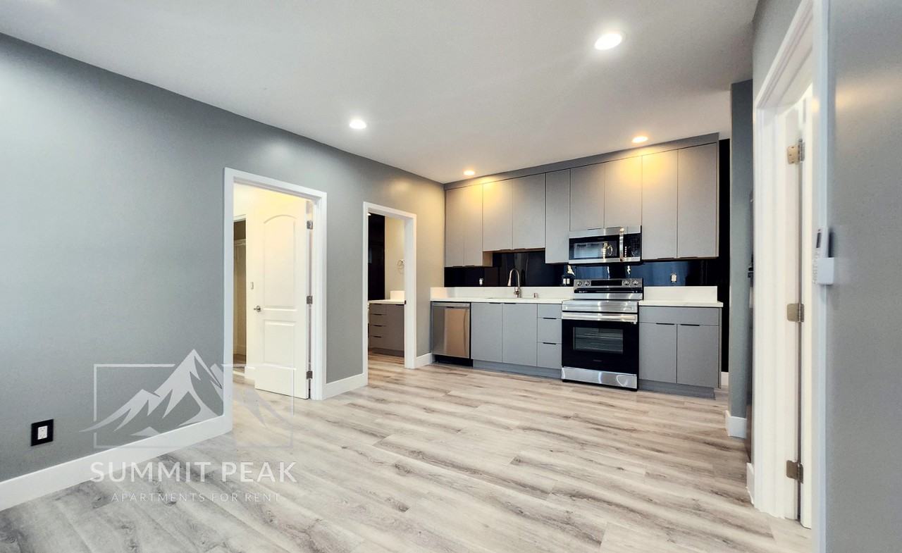236 N San Gabriel Ave #8 - Photo 4 of 23