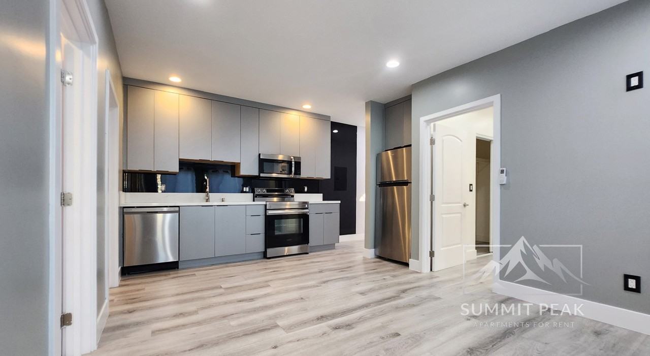 236 N San Gabriel Ave #8 - Photo 6 of 23