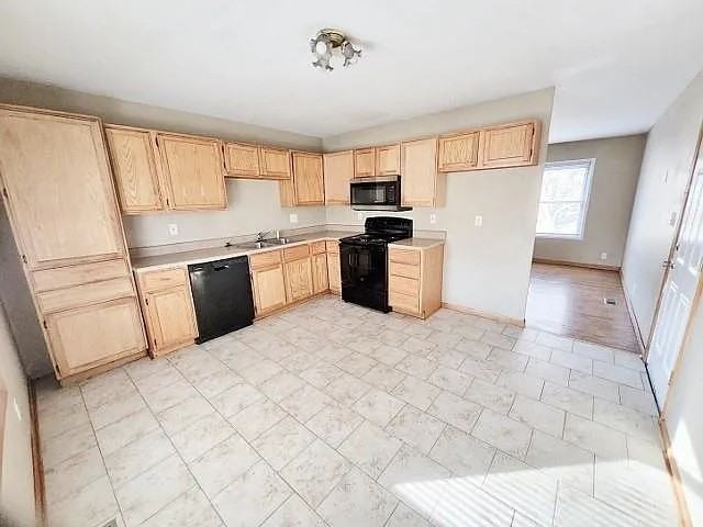 8713 E 92nd Pl #NA - Photo 5 of 13