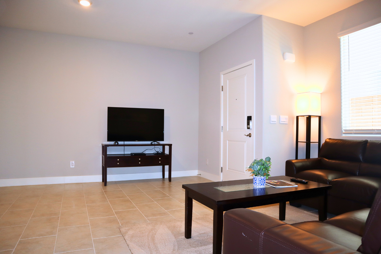 1928 Ballard Bay Pl #2 - Photo 4 of 25