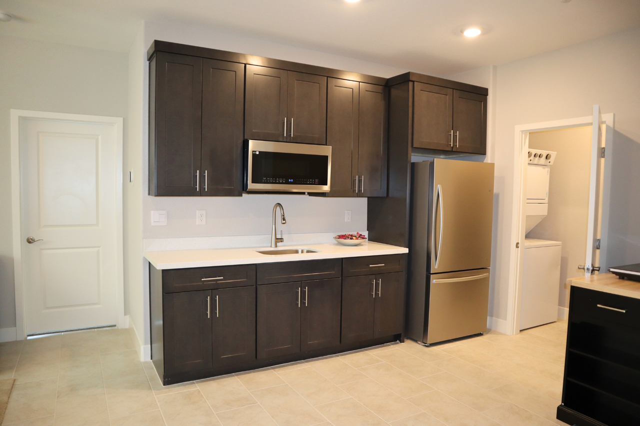 1928 Ballard Bay Pl #2 - Photo 5 of 25