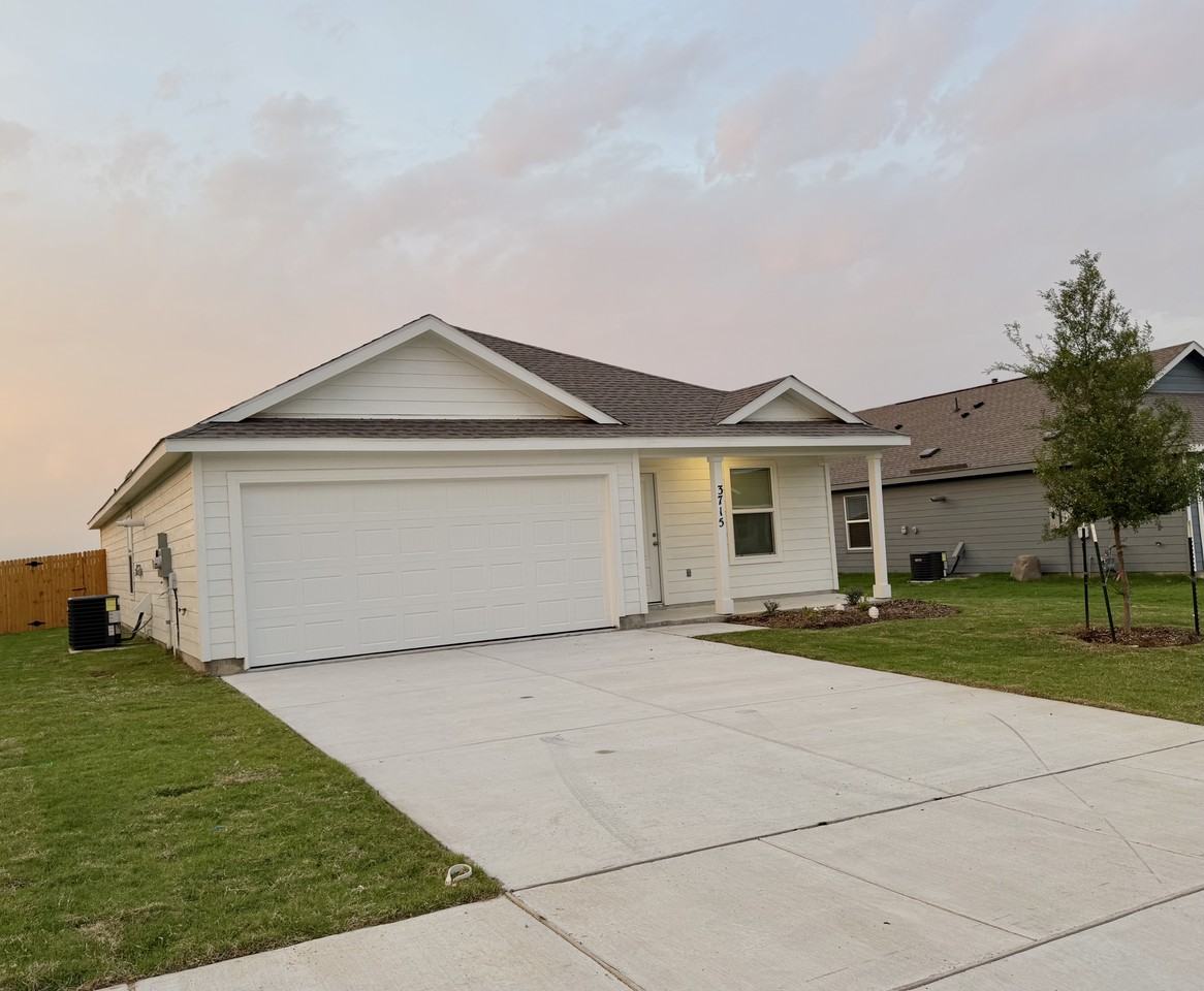 3715 Longleaf Dr #NA - Photo 3 of 42