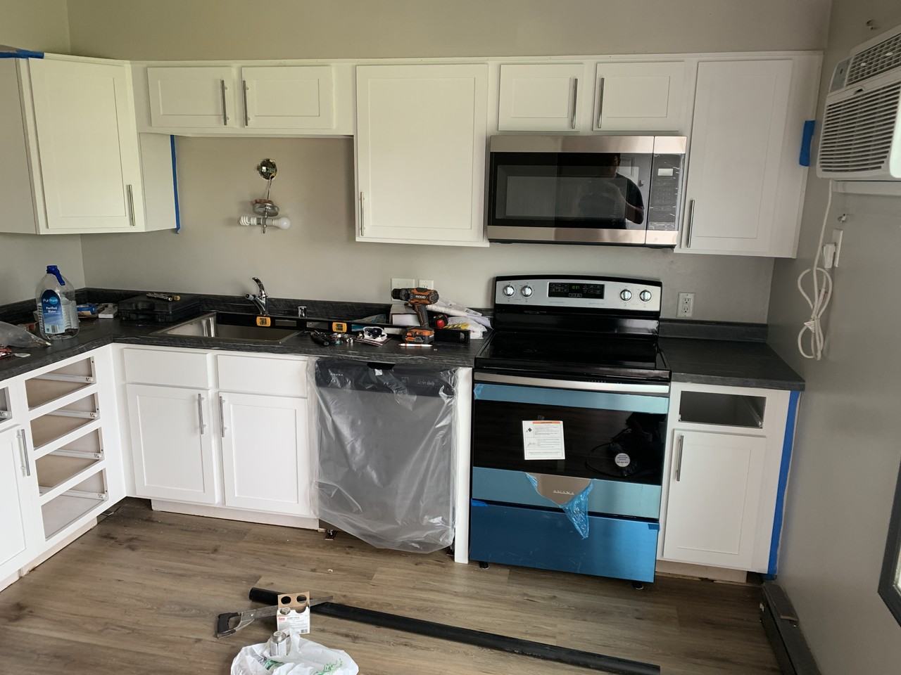 394 Stanley Ct #D - Photo 4 of 7