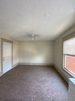418 Waukazoo Ave #4 - Photo 1 of 1